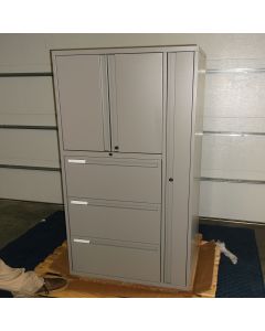 Storage Cabinet w/Doors